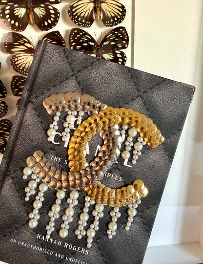 White Pearl Drip CHNEL Little Studded Book
